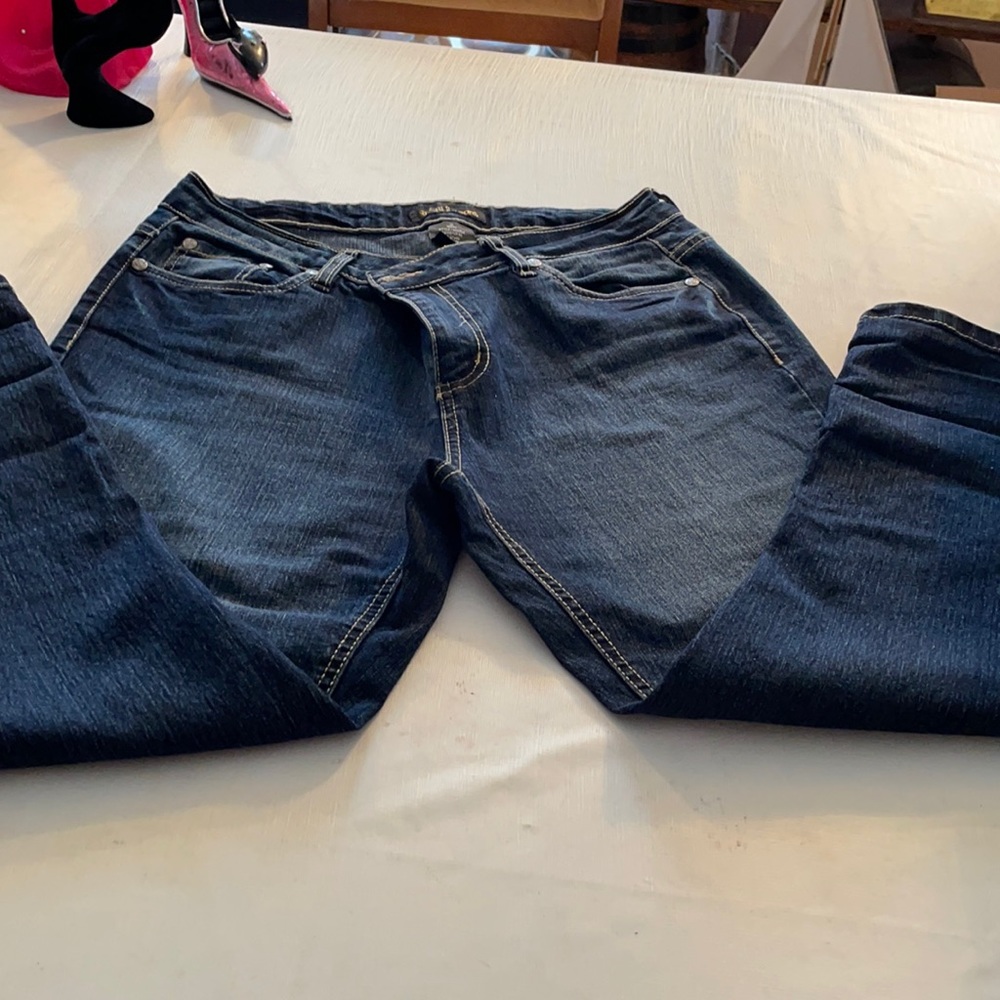 Jean Capris in size 10, straight leg, 23” long